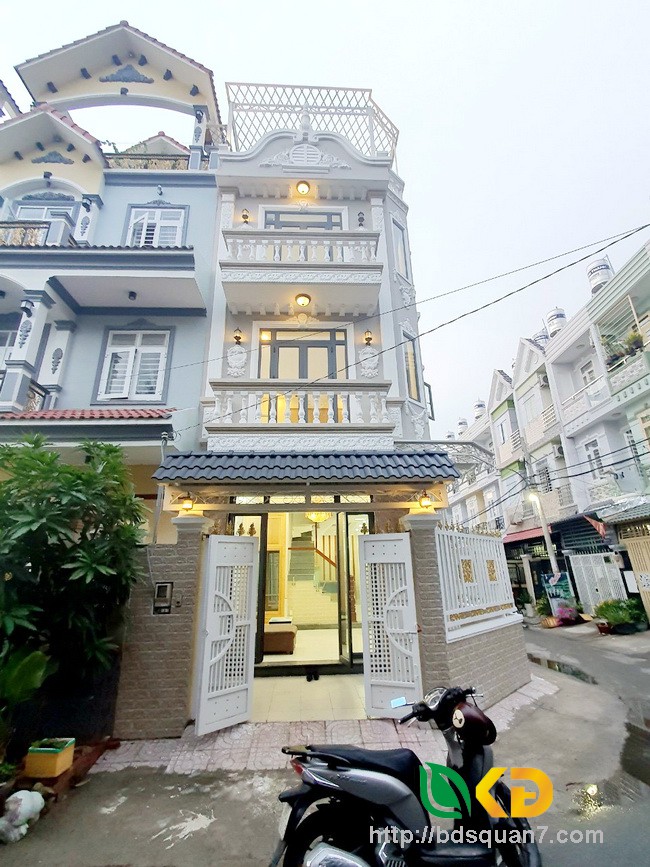 Bán biệt thự phố 3 lầu góc 2 mặt tiền HXH 2266 đường Huỳnh Tấn Phát Huyện Nhà Bè.